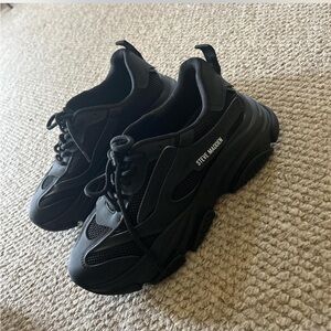 Steve Madden sneakers size 9.5
